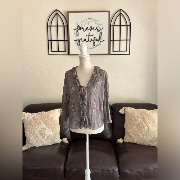 J Jill Floral Embroidered Gray Tie Front Cardigan Boho Size S Hippie Casual - Picture 2 of 11